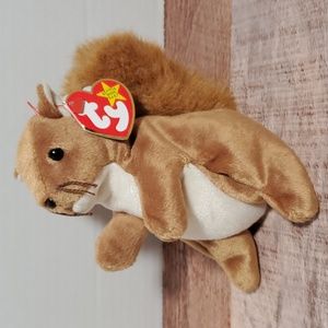 Ty Beanie Original baby Nuts the Squirrel